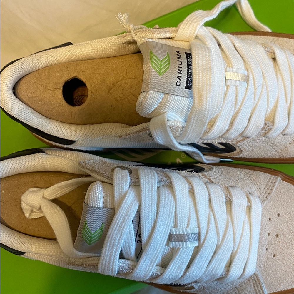 Cariuma Catiba Pro 2.0 Sneakers - Picture 4 of 7